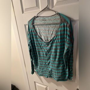 Old Navy blue grey long sleeve shirt
